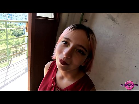 ❤️ Dareenka Ardayga ayaa ka nuugay qof qalaad oo dibadda jooga - Cum on wajigiisa Porno Guri ❌️❤